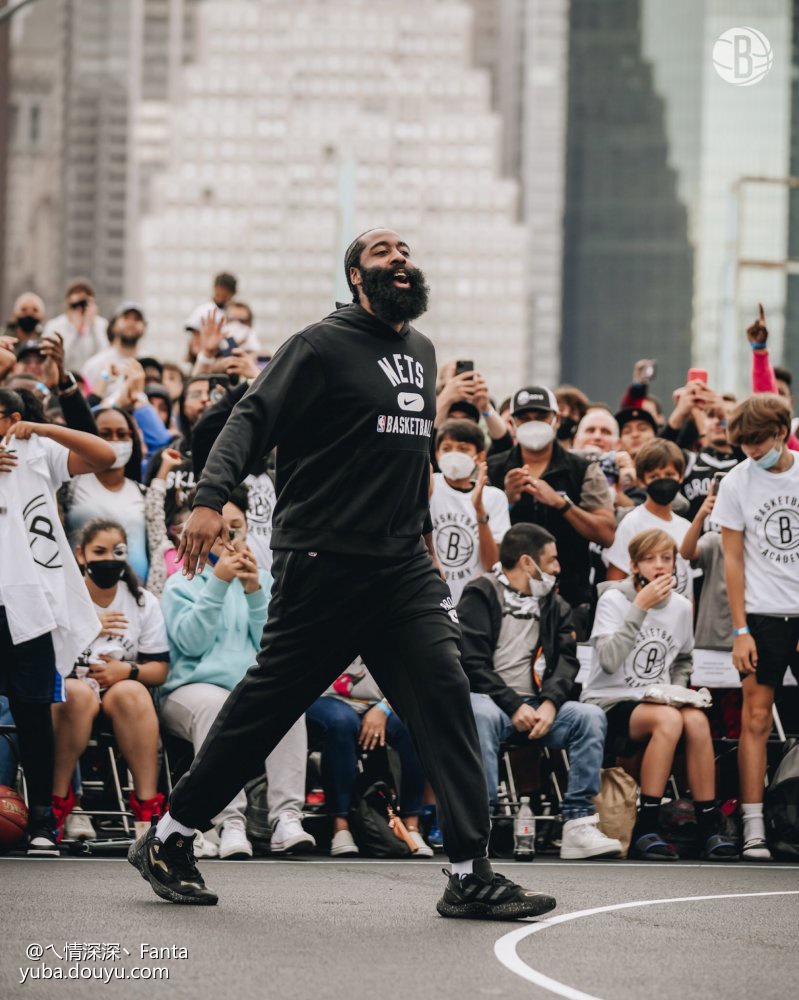 本菲卡训练开放日，集结日强势反弹引欢呼，社区盾在即，身体对抗强度拉满(本菲卡vs奥克兰城比赛分析)-九游体育